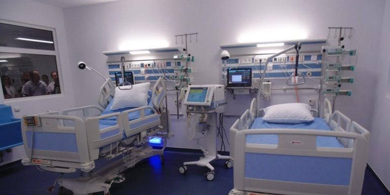 A crescut numărul de paturi ATI pentru pacienții COVID-19
