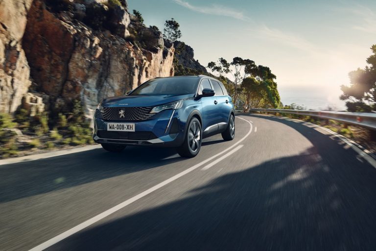 Noul SUV Peugeot 5008