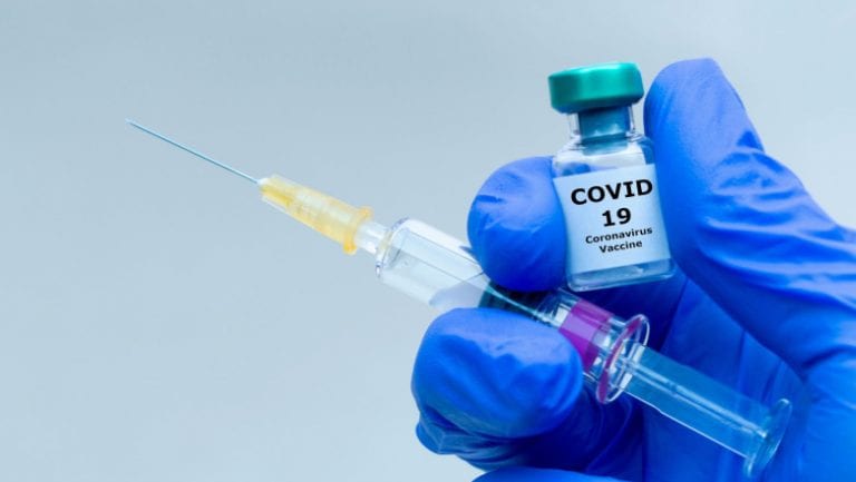 Strategia de vaccinare anti-COVID, speranța întoarcerii la normalitate