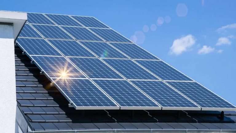 AFM. Începând cu 19 mai, persoanele fizice se pot înscrie în cadrul Programului Casa Verde Fotovoltaice. Ghidul de finanțare