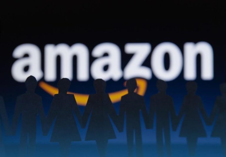 Amazon a început să-și concedieze personalul. Gigantul tehnologic reduce costurile, potrivit postărilor de pe LinkedIn