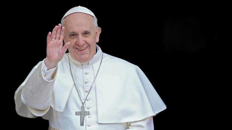 Papa Francisc, mesaj de Crăciun: ”Lumea suferă de o «foamete de pace»”