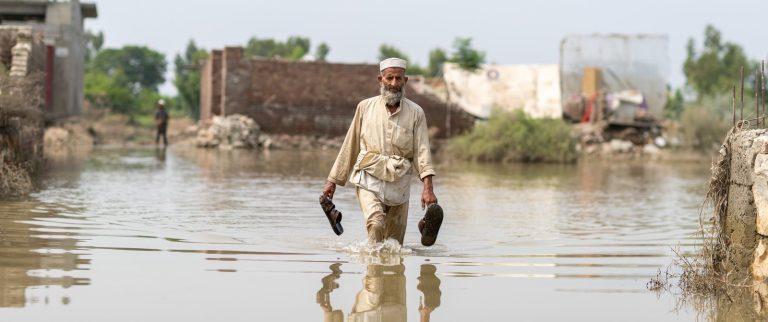 9 miliarde de dolari ajutor către Pakistan! Țara din Asia a fost devastată de inundații anul trecut, mai mult de 8 milioane de oameni strămutați