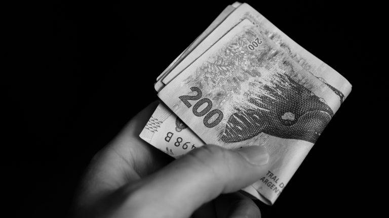 În Argentina, prețurile aproape s-au dublat față de anul trecut. Rata anuală a inflației a atins cel mai ridicat nivel din ultimii 30 de ani