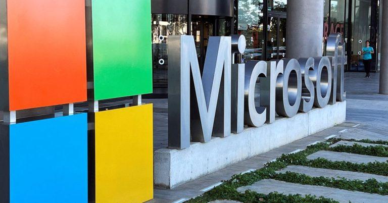 VIDEO. Microsoft intenționează să desființeze 10.000 de locuri de muncă. Este cea mai recentă rundă de disponibilizări de personal