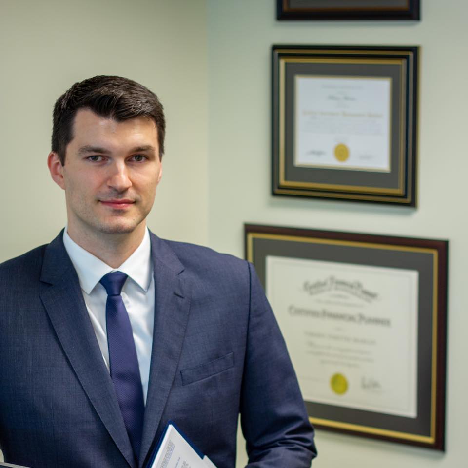 Shadowbrook Ro Education și Universitatea din București organizează cursul ,,Independență financiară nivelul L1’’. Trainerul cursului este Tim Marian, expert privind educația financiară