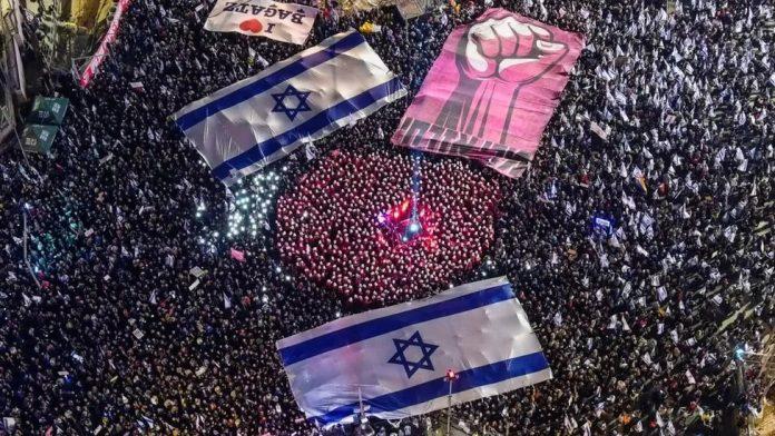 Sute de mii de israelieni s-au adunat împotriva planurilor guvernului de revizuire a sistemului judiciar. Cele mai mari proteste de stradă din istoria țării