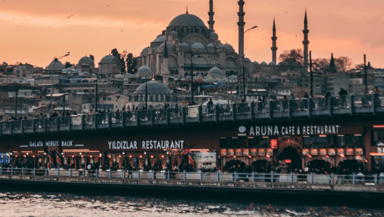 Carpatia TOUR: Istanbul, o călătorie fascinantă. Ofertă specială cu 10% discount în această perioadă (Ad)