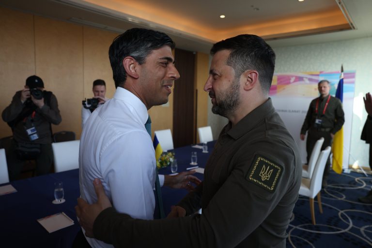 Regatul Unit, de partea Ucrainei. Mesajul premierului Rishi Sunak: „Rusia plătește un preț”
