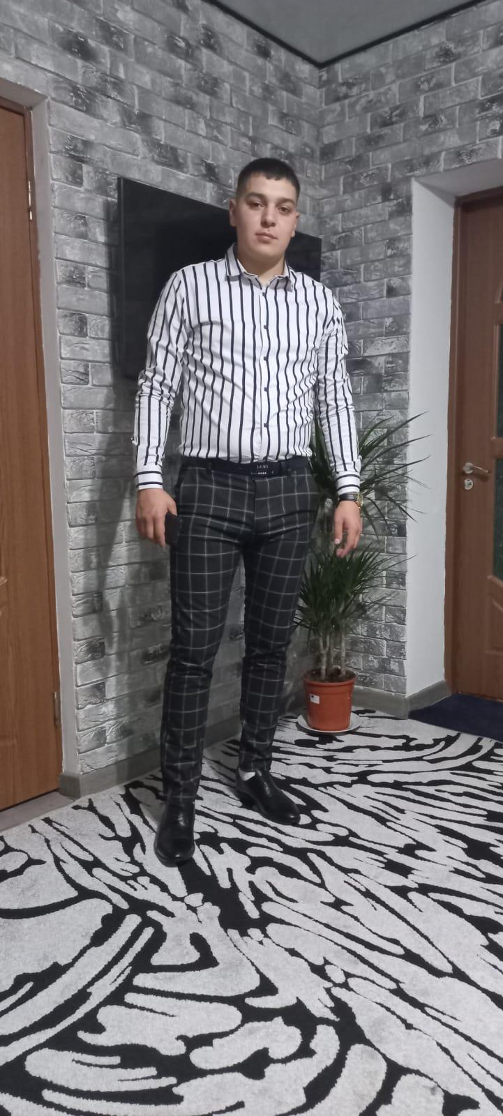 La numai 20 de ani, Daniel a aflat că are leucemie acută. Vestea a căzut ca un fulger asupra tânărului, dar și a familiei sale