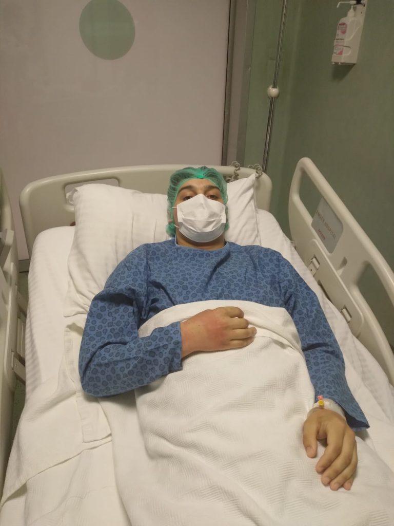 La numai 20 de ani, Daniel a aflat că are leucemie acută. Vestea a căzut ca un fulger asupra tânărului, dar și a familiei sale