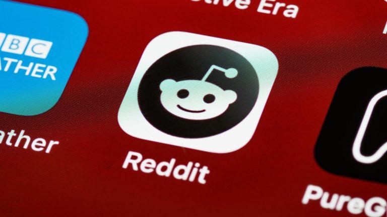 Protest în masă pe platforma Reddit! Mii de comunități online, inaccesibile pentru o perioadă de 48 de ore