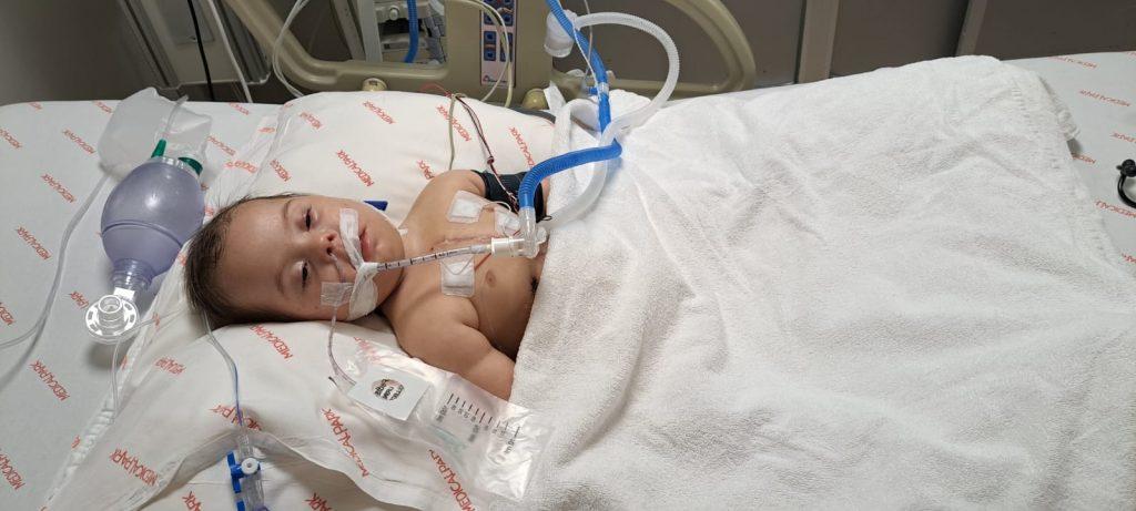 Donează ACUM, salvează o viață! Familia copilului are de achitat peste 16.000€ pentru operația care i-a redat viața. ,,Imediat după naștere Ionuț a fost în pericol de moarte”