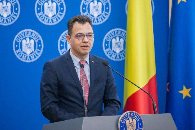 MEAT Ștefan-Radu Oprea ”Este momentul să schimbăm filosofia”. Se cer noi metode de a realiza programele de finanțare MEAT Ștefan-Radu Oprea ”Este momentul să schimbăm filosofia”. Se cer noi metode de a realiza programele de finanțare. Foto: Tw/@dbiromania
