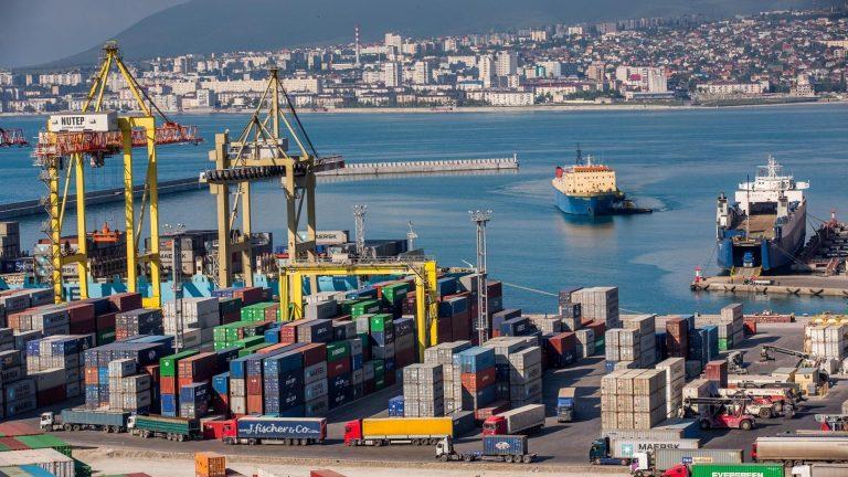 Portul Constanța: A fost votată legea care permite șefia pentru persoane din afara sectorului naval. PSD a promovat puternic proiectul