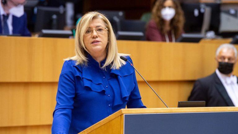 Europarlamentarul Corina Crețu critică Guvernul României pentru slaba absorbție a fondurilor europene. Rata de absorbție a acestora este zero