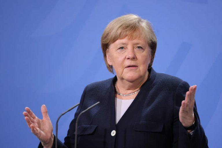 Statul german, cheltuieli de peste 50.000 de euro pentru serviciile de păr și machiaj ale fostului cancelar Angela Merkel