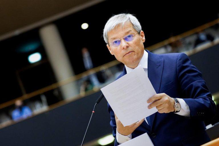 Procesul ”Roșia Montană”: Dacian Cioloș îi cere premierului Marcel Ciolacu să publice integral decizia Tribunalului internaţional