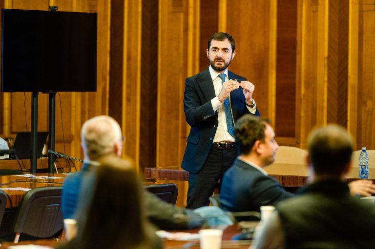 Claudiu Năsui, critici aspre pentru Guvern: „Retorica PSD și PNL se concentrează pe ideea evaziunii fiscale și a «paradisului fiscal»”