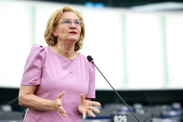La presiunile lui Dan Voiculescu, Marcel Ciolacu o va pune pe Maria Grapini pe lista PSD pentru Parlamentul European