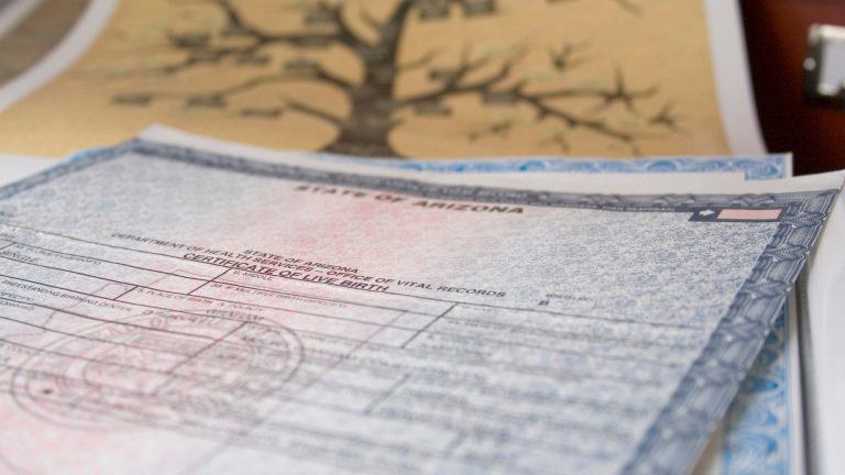 Anunțul MAI. Certificatele de naștere, căsătorie, divorț și deces pot fi obținute online