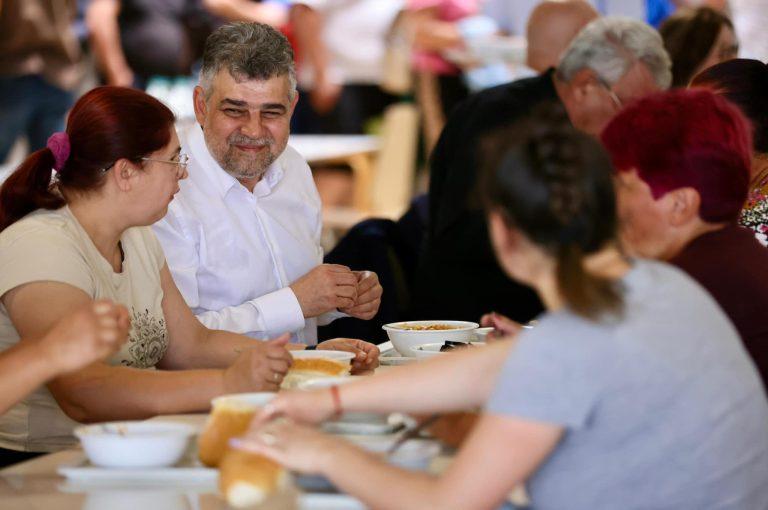Marcel Ciolacu, călătorie electorală la Baia Mare cu un avion privat pentru a mânca fasole la cantină alături de cetățeni
