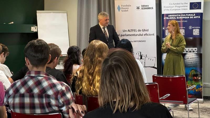 „Vote, Please!”, proiect Erasmus+ de succes! Peste 30 de tineri din România și Bulgaria s-au adunat pentru a onora cetățenia europeană