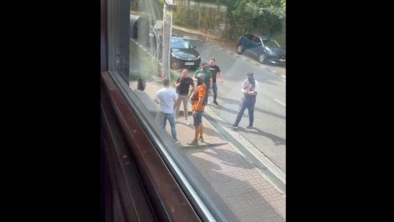 VIDEO. Comisar de poliție din Vâlcea, prins în flagrant luând mită pentru „taxă de protecție” de la patronul unui restaurant