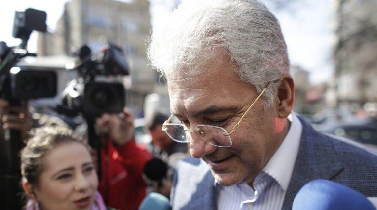 Adriean Videanu este ”pensionarul” român oprit pe aeroportul din Munchen cu bijuterii de 650.000 de euro