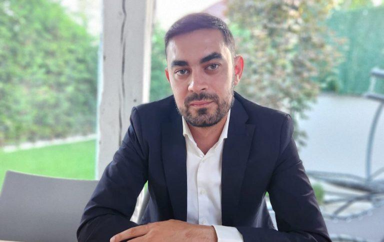 Cum a construit partenerul nepotului lui Marcel Ciolacu un imperiu farmaceutic național sub brandul Evofarm: Expansiune rapidă, achiziții strategice și contracte cu statul
