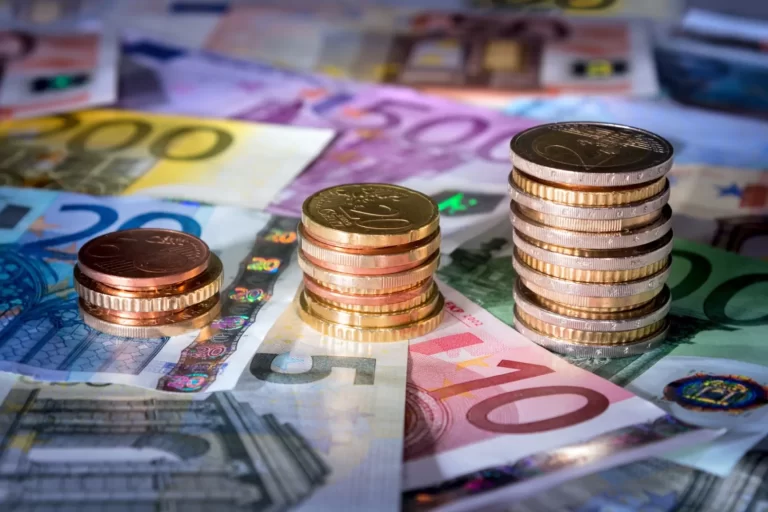 România pierde temporar 1,1 miliarde de euro din cererea de plată numărul 3 din PNRR: Guvernul are șase luni pentru a îndeplini jaloanele restante