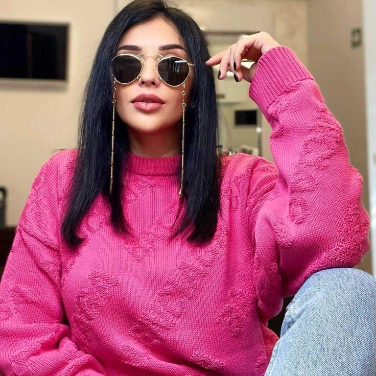 Cine este Monica Hunyadi, „sexy-coafeza” care l-a însoțit pe Sorin Grindeanu în deplasările sponsorizate de Nordis
