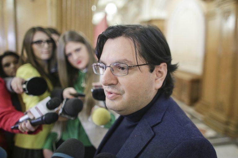 Prescripția scapă de pedeapsă un fost ministru acuzat de corupție: Nicolae Bănicioiu, achitat pentru luare de mită și trafic de influență