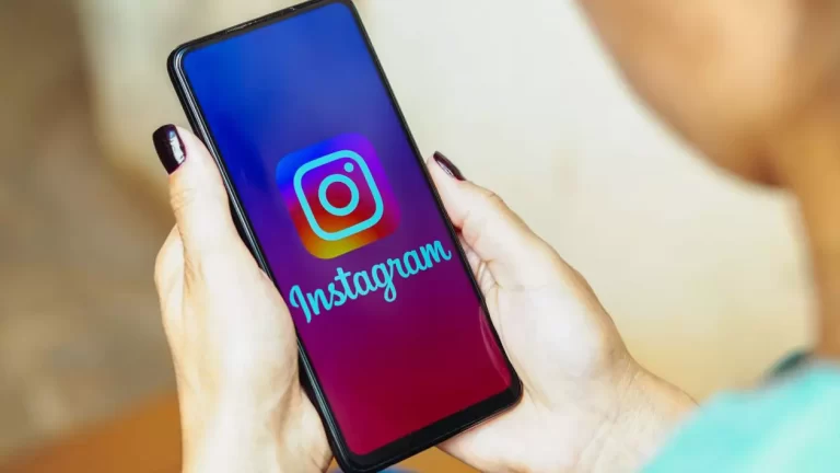Scandal în Serviciul Român de Informații: 915.000 de lei deturnați de o angajată și trimiși unui „iubit” necunoscut pe Instagram