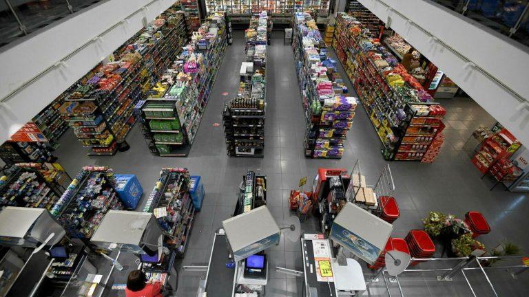 Boicot național în Croația: Vânzările magazinelor scad cu peste 50%, comercianții forțați să reducă prețurile