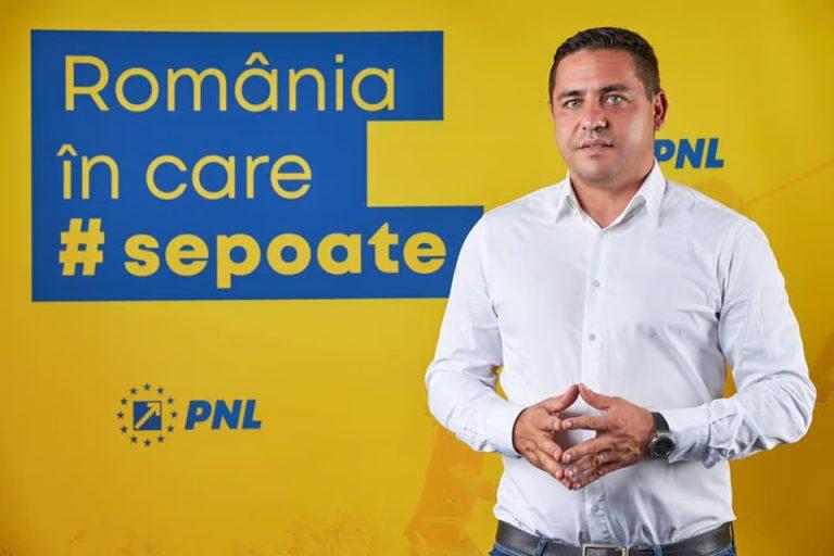 Florin Melciu, sinecurist PNL cu o carieră politică vastă, se declară „fără apartenență politică” pe site-ul STB