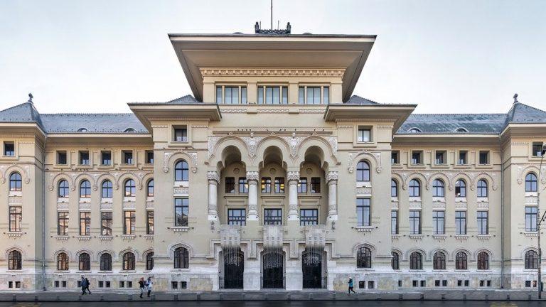 Bogdan Damian, protejatul PNL, în fața unor acuzații de încălcare a Codului Muncii: două salarii simultane și conflicte de interese