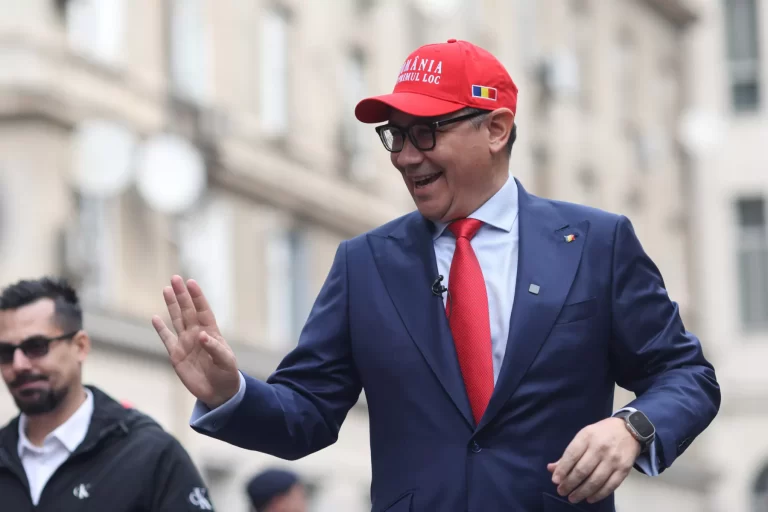Candidatura lui Victor Ponta la alegerile prezidențiale, validată de BEC