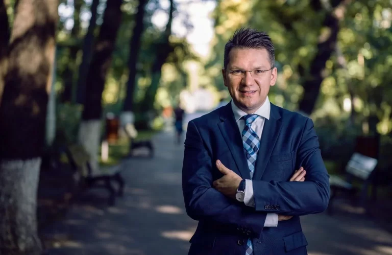 Deputatul AUR Mihail Neamţu, reacție vulgară la acuzațiile de „putinism”: „Mă-ta-i c…”