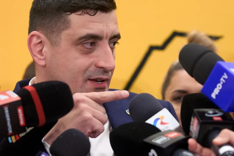 George Simion trimite un milion de scrisori personalizate pensionarilor din România: De unde provin datele personale?