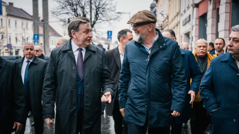 UDMR va părăsi coaliția majoritară dacă Antonescu nu intră în turul II și va vota o moțiune de cenzură