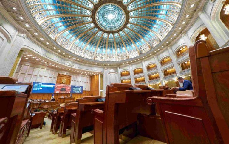 Sfidare la adresa contribuabililor: Camera Deputaților cheltuie 4 milioane de lei pentru modernizarea site-ului oficial