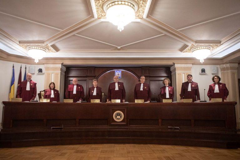 Senatorii PNL și USR propun eliminarea „ajutorului de pensionare” al judecătorilor Curții Constituționale