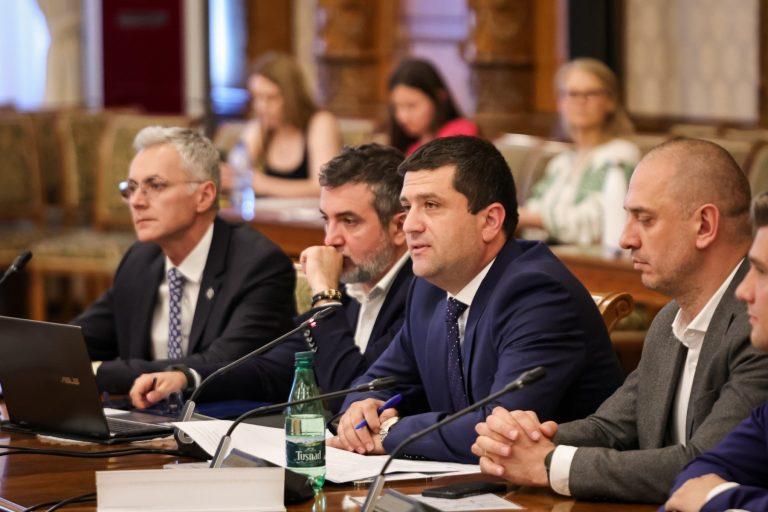 Ministrul Economiei: Majorarea salariului directorului Salrom și controversele din Consiliile de Administrație ale companiilor de stat