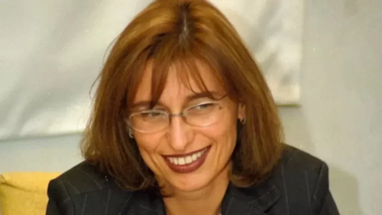 Misterioasa doamnă Fulger din Voluntari: cum a ajuns o fostă economistă să conducă trei aeroporturi din România