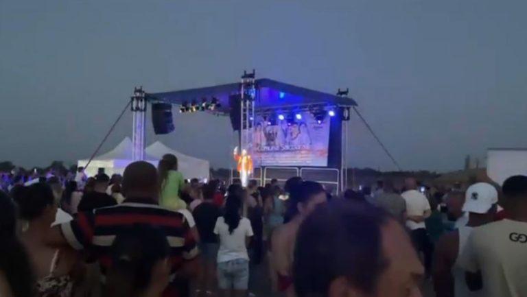 Guvernul cere austeritate, primarii organizează spectacole scumpe