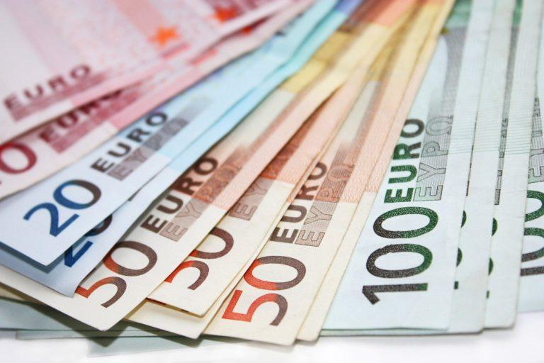 MARELE JAF: Cum au ajuns microbuzele electrice de 90.000 € să fie vândute cu 200.000 € bucata. Afacere de 135 milioane € pentru o singură firmă