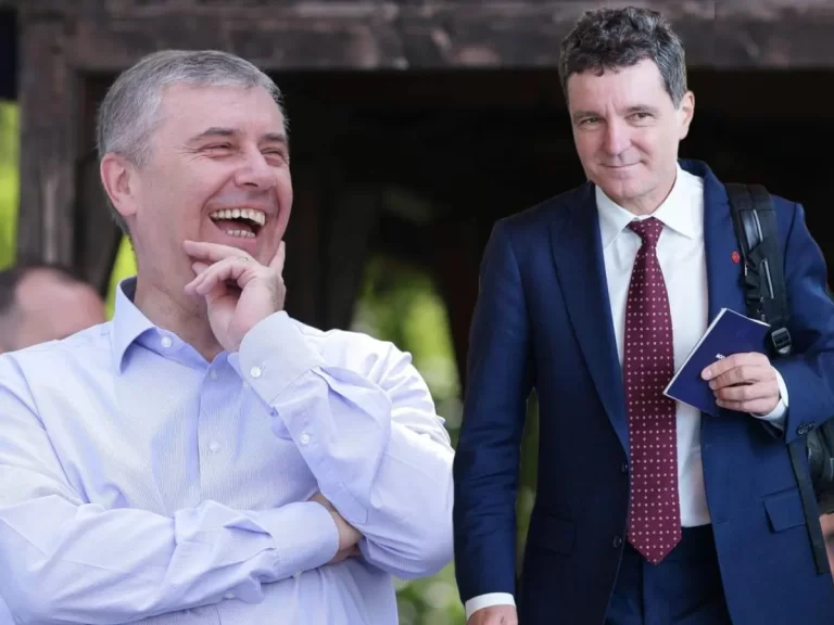 Șeful SPP, Lucian Pahonțu, câștigă 31.300 lei net lunar – de două ori mai mult decât președintele Nicușor Dan. Adjunctul său primește 25.000 lei. Serviciul are 1.500 de angajați