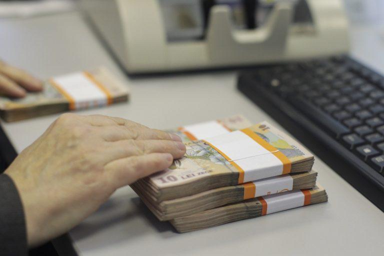 Coaliția reduce impozitul minim pe cifra de afaceri și îl elimină din 2027. Salariul minim va crește la 4.325 lei, iar veniturile parlamentarilor scad cu 10%
