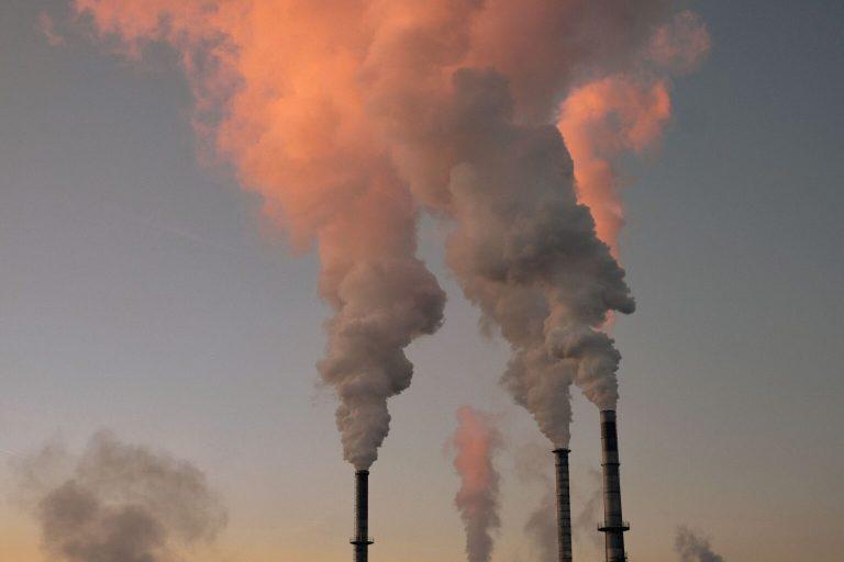 România, campioană la poluarea aerului în UE: Particulele PM2.5 și bolile respiratorii fac ravagii / Raport alarmant al Agenției Europene de Mediu